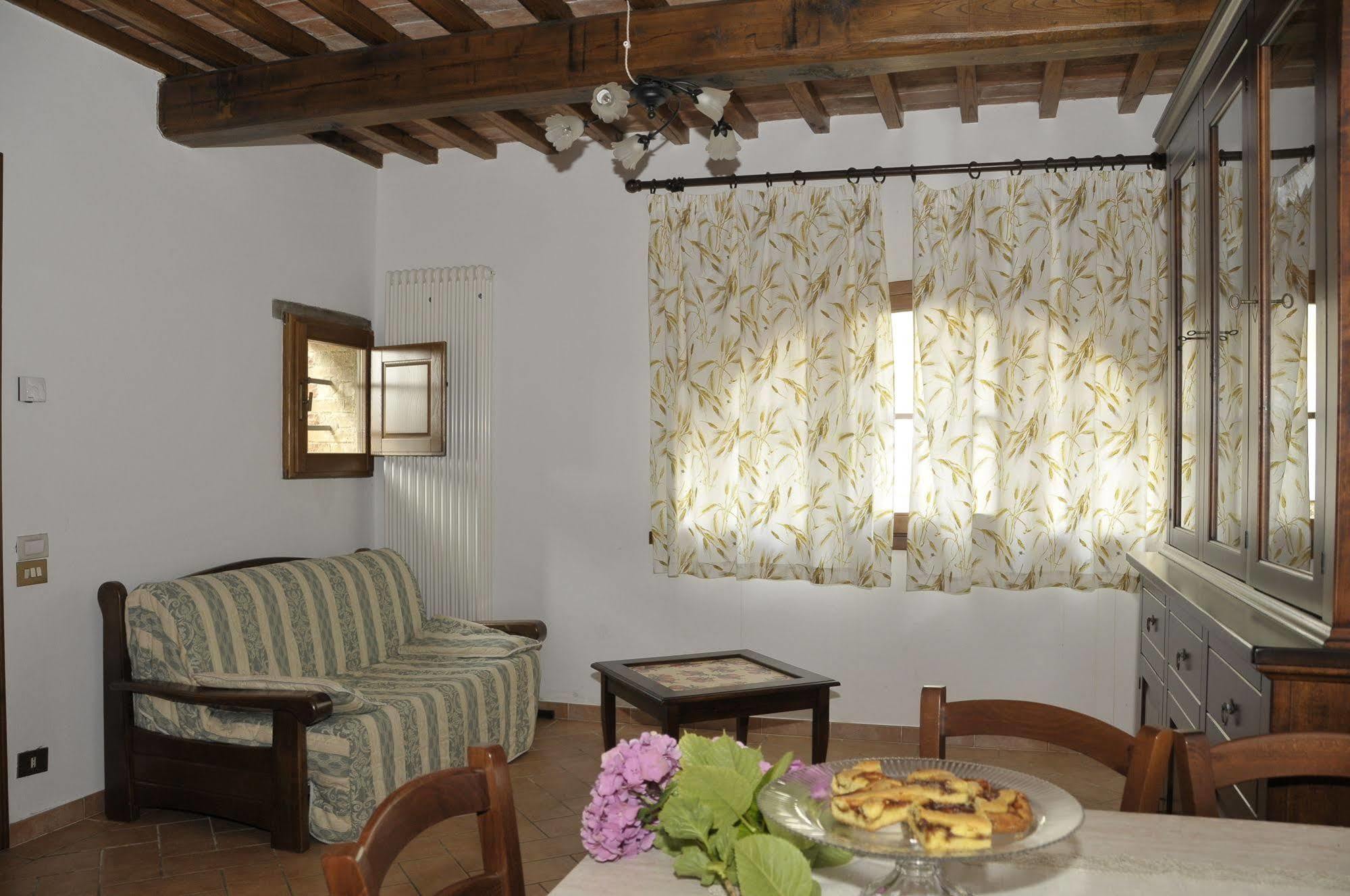 Agriturismo Renai E Monte Gambassi Terme Bagian luar foto