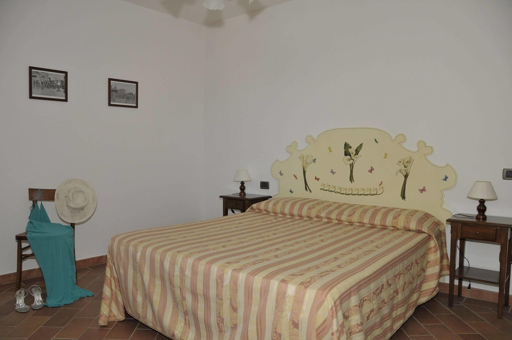 Agriturismo Renai E Monte Gambassi Terme Bagian luar foto